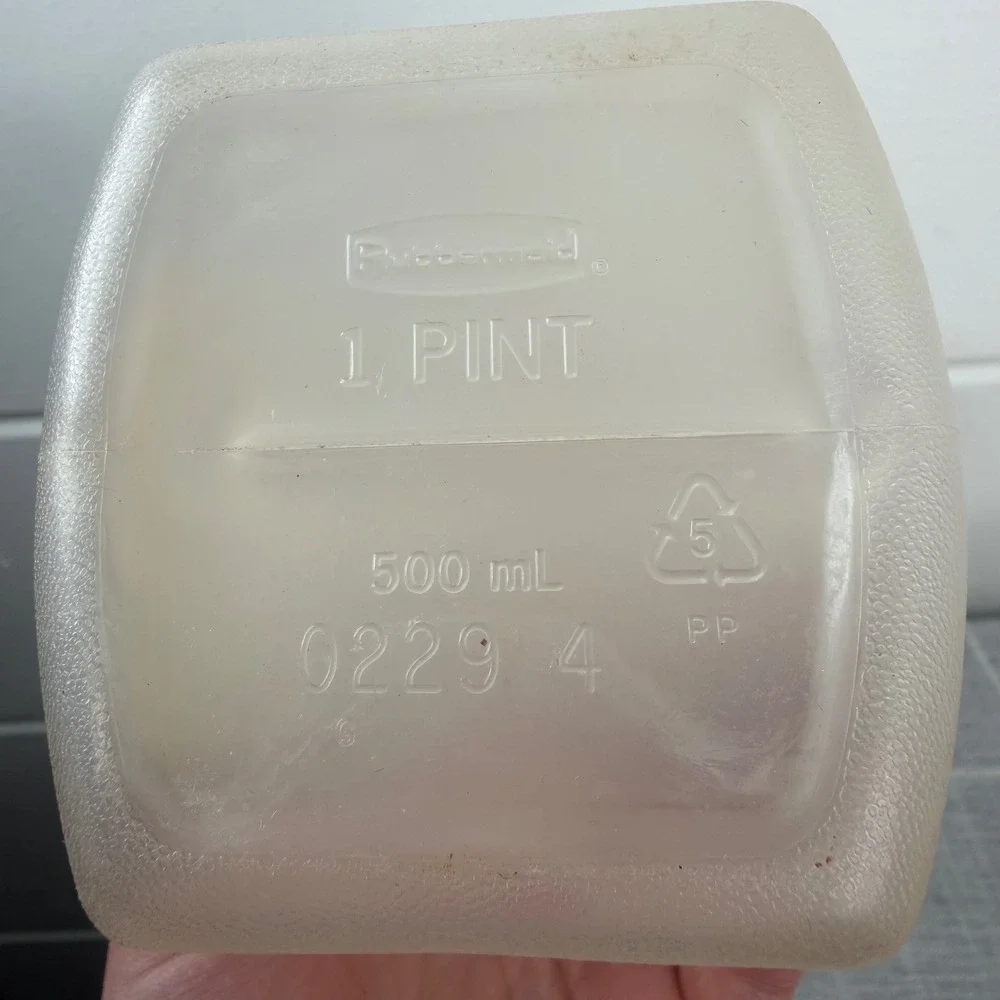Vintage Rubbermaid Bottom‎ Servin Saver 1 Pint New Leak Proof NEW NOS